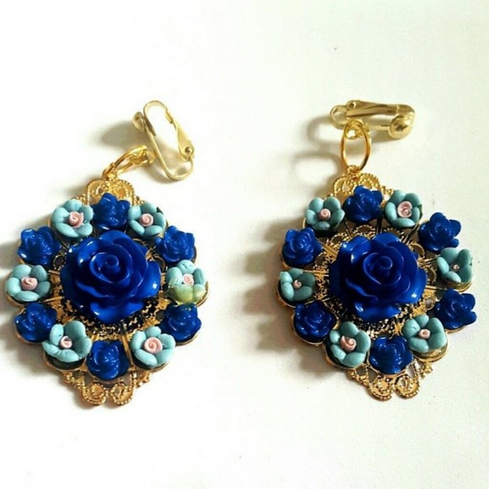 2" Gold Pl Blue & Light Blue Rose Clip-on Dangles